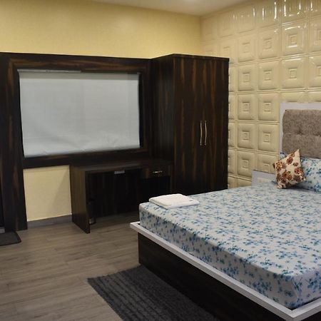 Midwaay Resort Patratu Екстер'єр фото