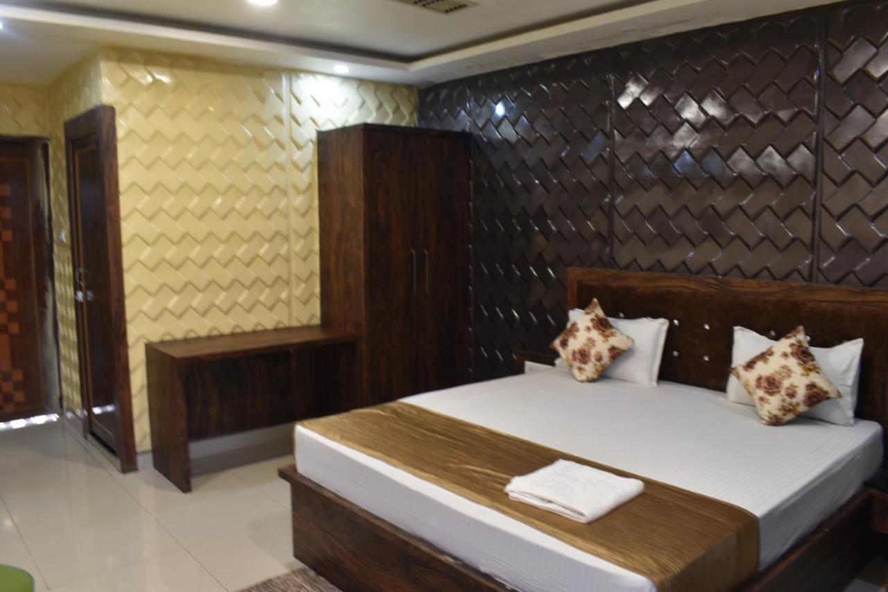 Midwaay Resort Patratu Екстер'єр фото